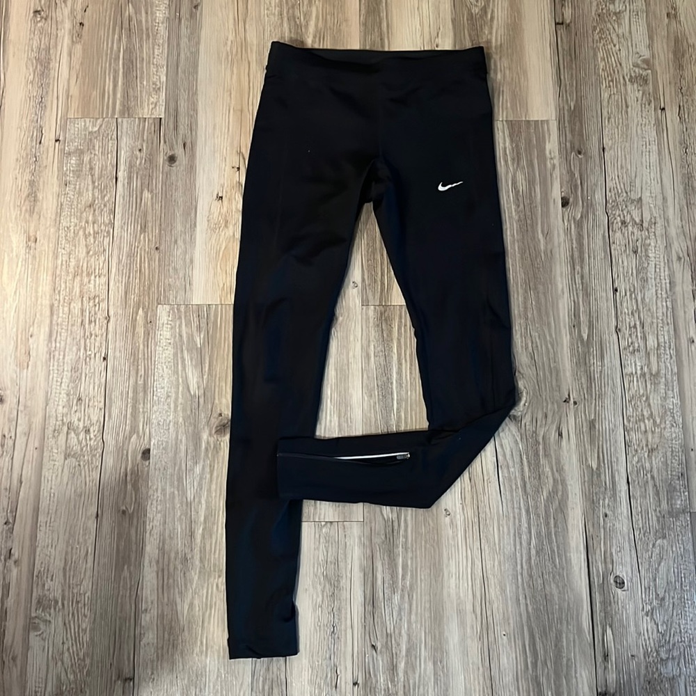 Nike Epic Fast Women's Mid-Rise 7/8 Leggings